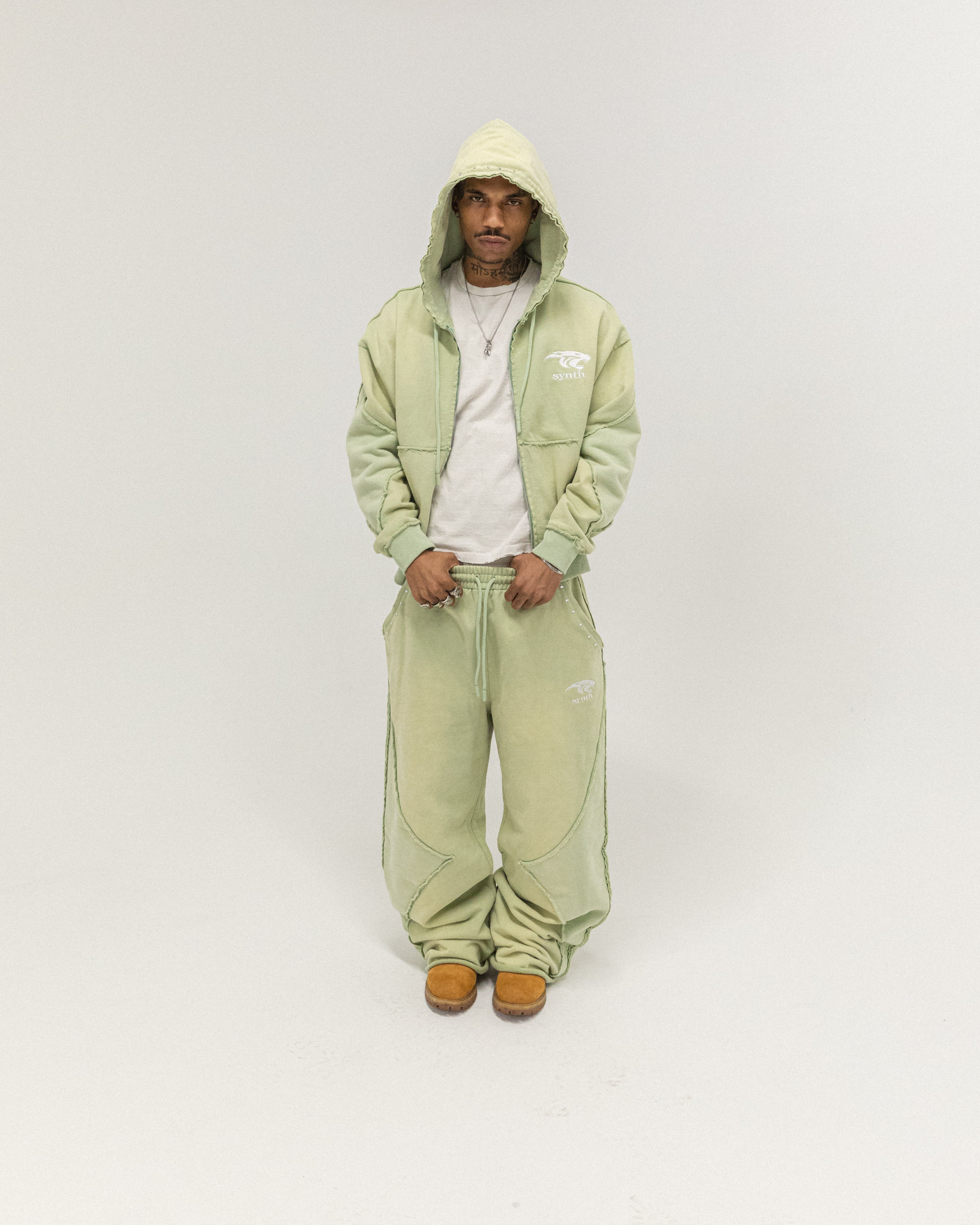 'Panthera' sweats matcha green