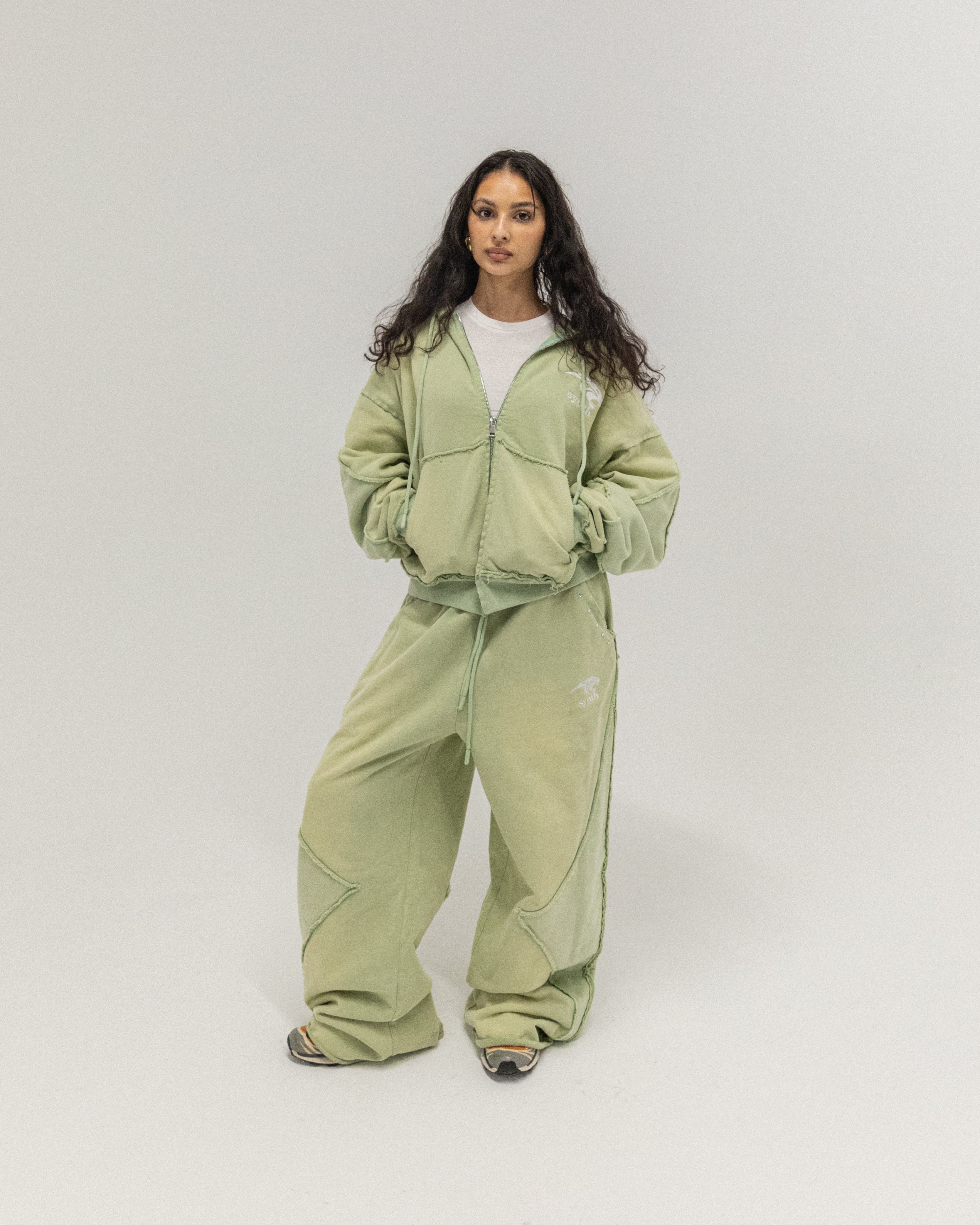 'Panthera' matcha green pullover